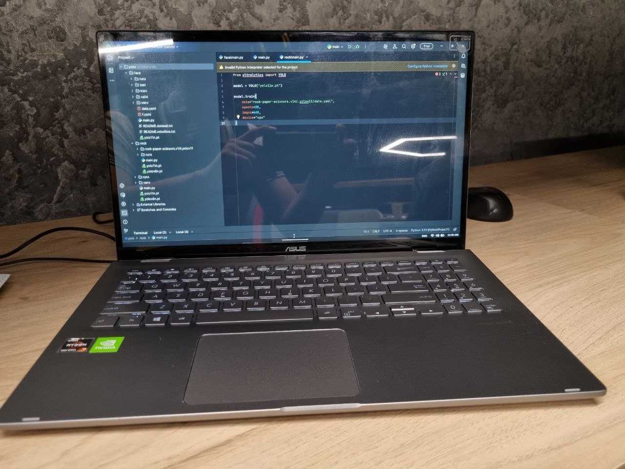 Sensorli ASUS Zenbook Ryzen 7 Sotiladi 360
