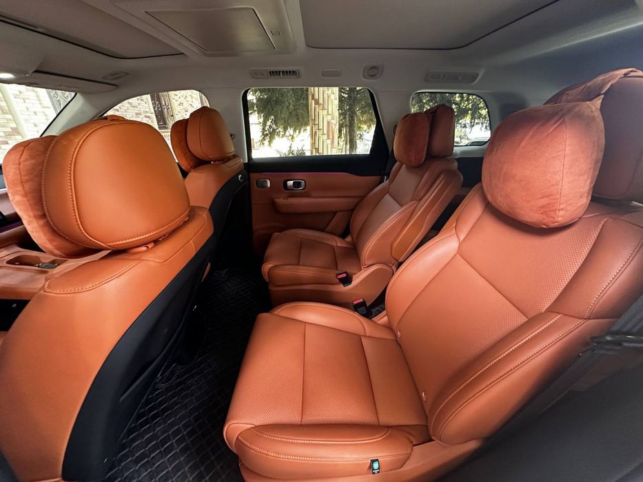 Продаю Leapmotor C16 Hibrid (1 хозяин) 2024