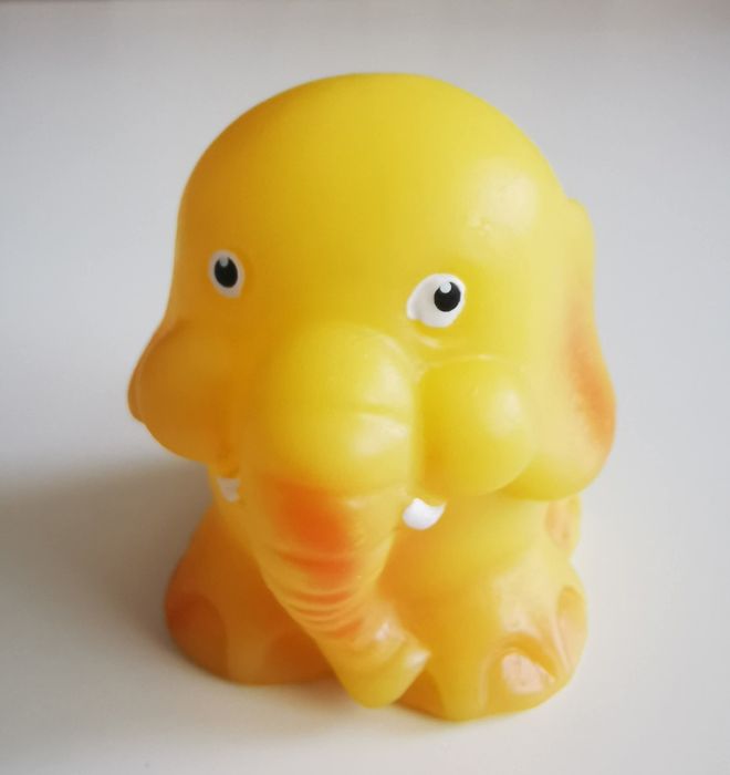 Lot 3 figurine Aradeanca (bebelus, miel si elefant), starea din poze