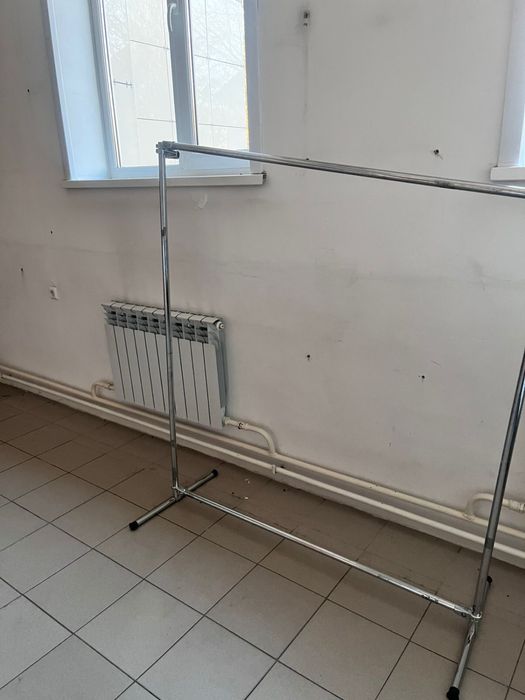 Стойка вешалка для вещей