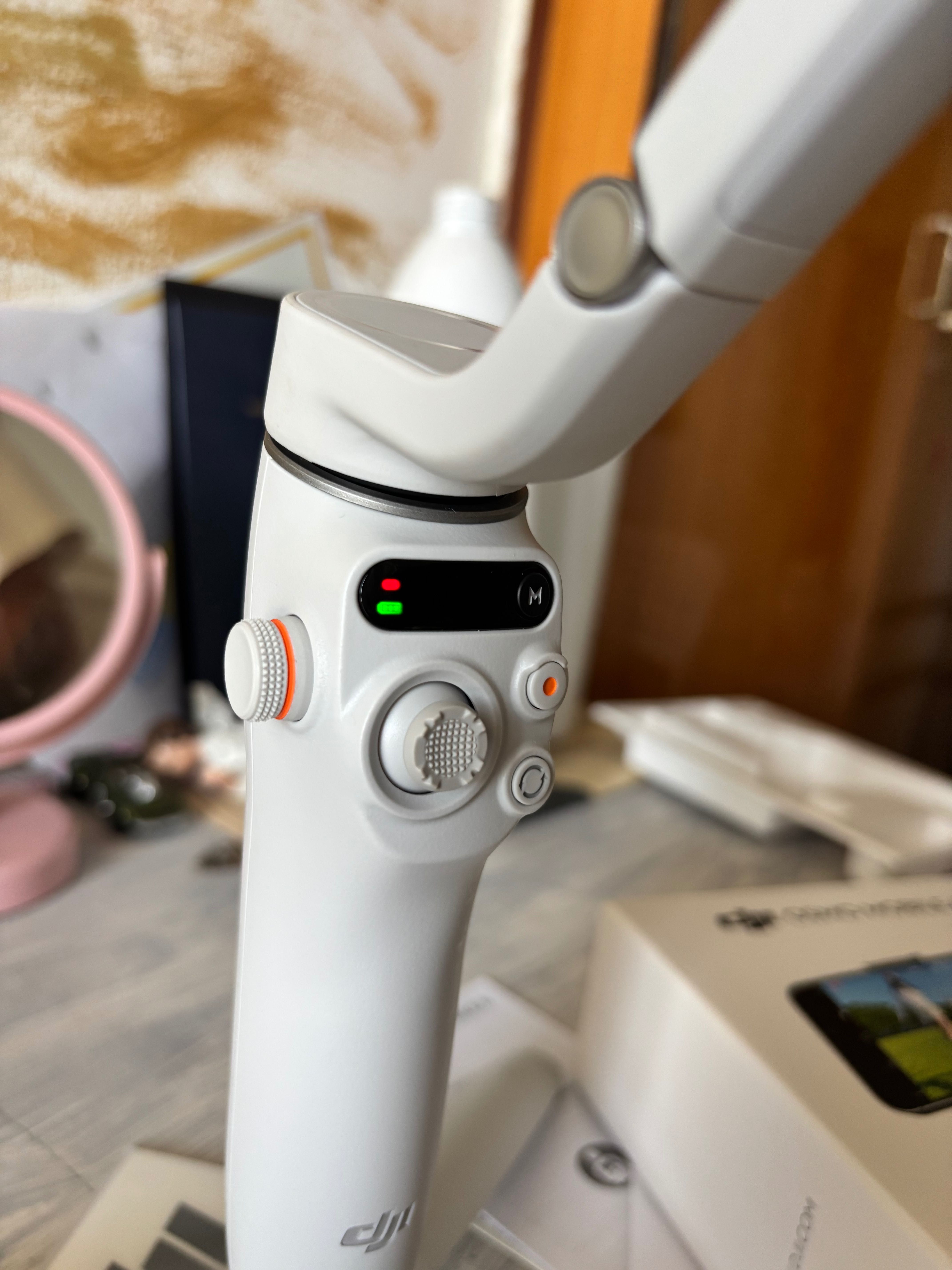 DJI Osmo Mobile 6 - ГАРАНЦИЯ!