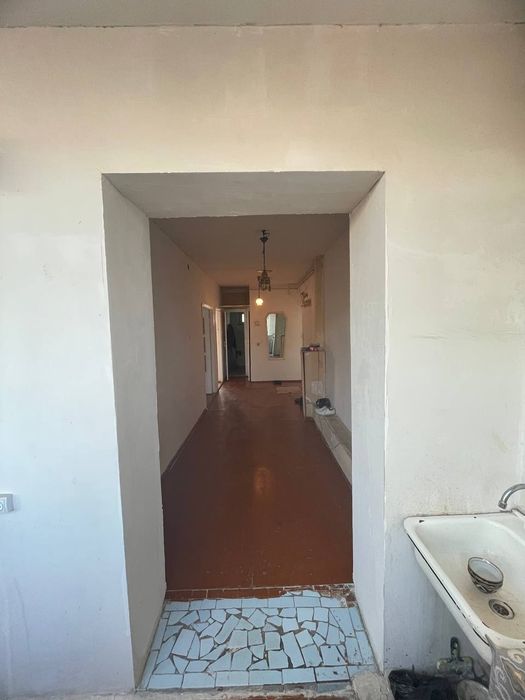 Продаётся Квартира 3х ком 4 этаж в Янгиюле на Персидской