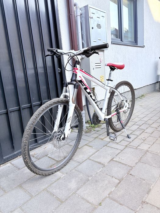 Vand bicicleta Fuji URGENT!!!