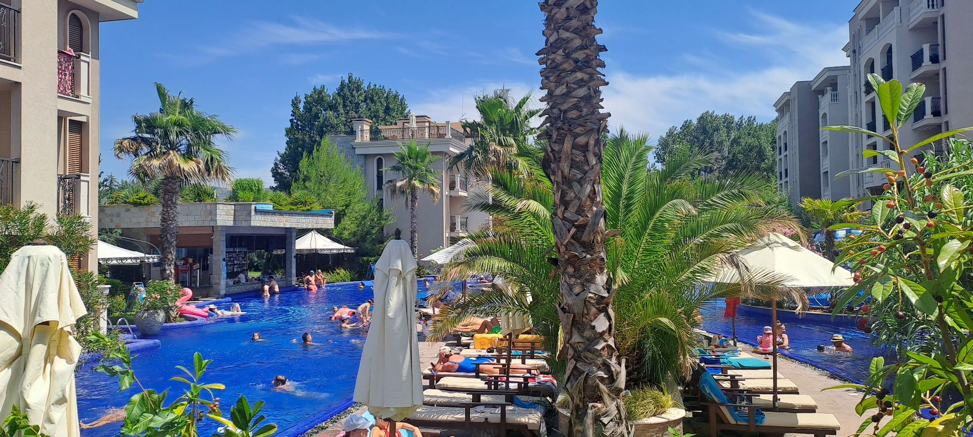 Апартаменти под наем в к-с Cascadas Family Resort. Слънчев Бряг.