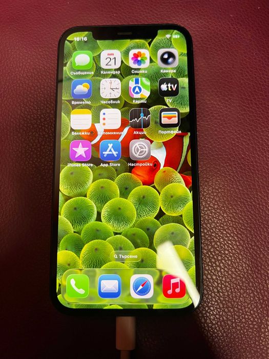 iPhone 12 - Отличен без ремонти и с оригиналната батерия на 98% здраве