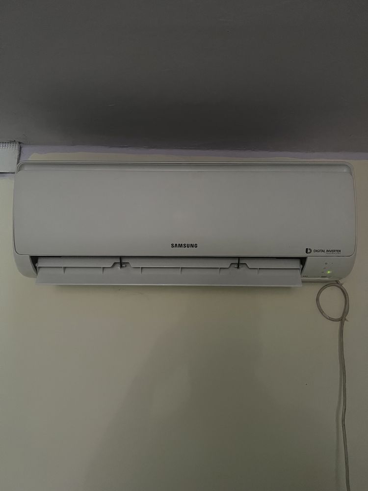 Montaj Aer Conditionat Incarcare Freon și Reparații revizie Curațare