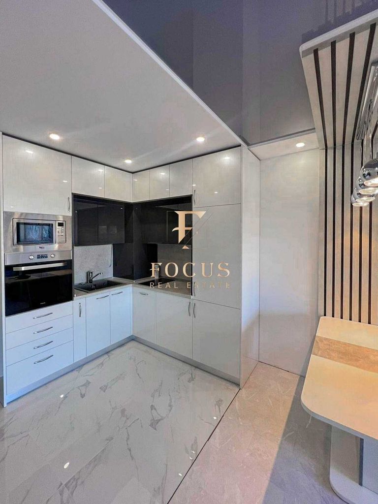 Продава се Двустаен апартамент в Пловдив, Тракия - 80 кв.м за 2060 €/кв.м - Снимка #1