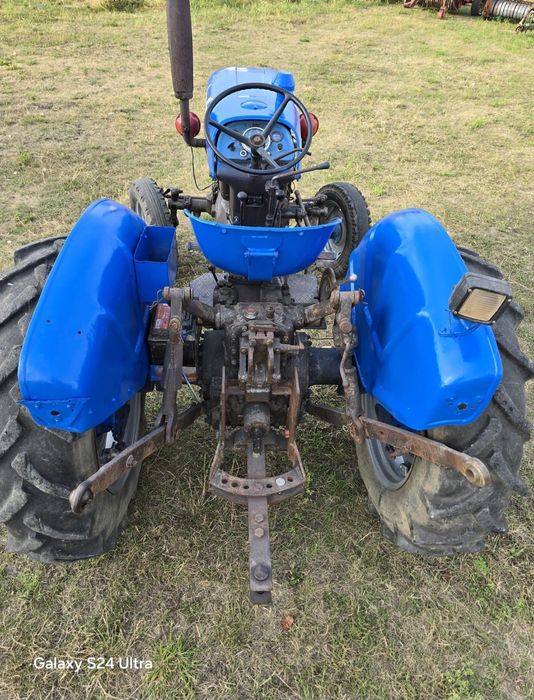 Tractor Landini 
Tractor Landini motor parkin 3 cilindri consum foart