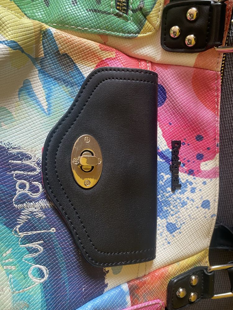 Кожена чанта Desigual