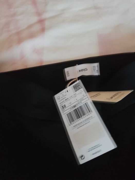 Нов панталон Манго 38 размер