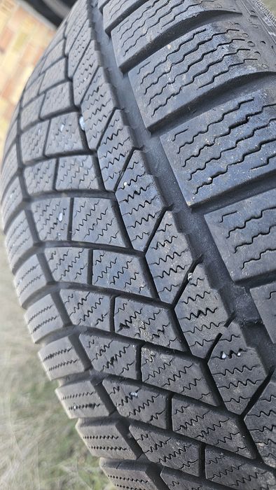 4бр гуми 205 60 16 континентал