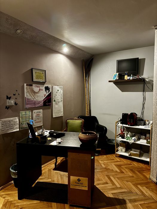 Afacere la cheie, Titu Perția Fagaras