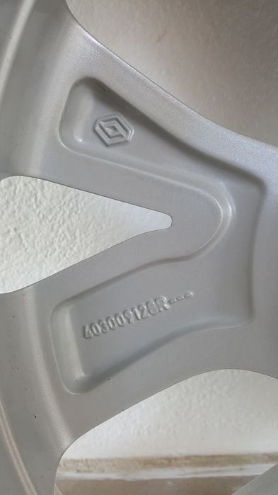 JanteRenaultMeganeLagunaZoeFluenceScenicDusterNissanLeafPulsar5X114.3