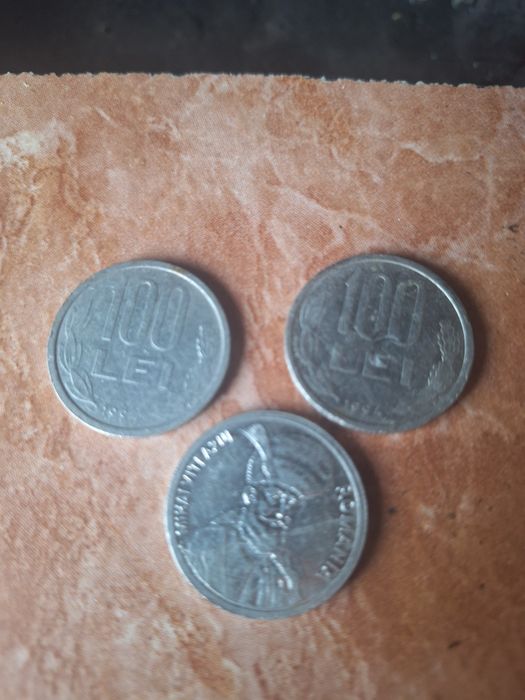 Monezi vechi 100 lei