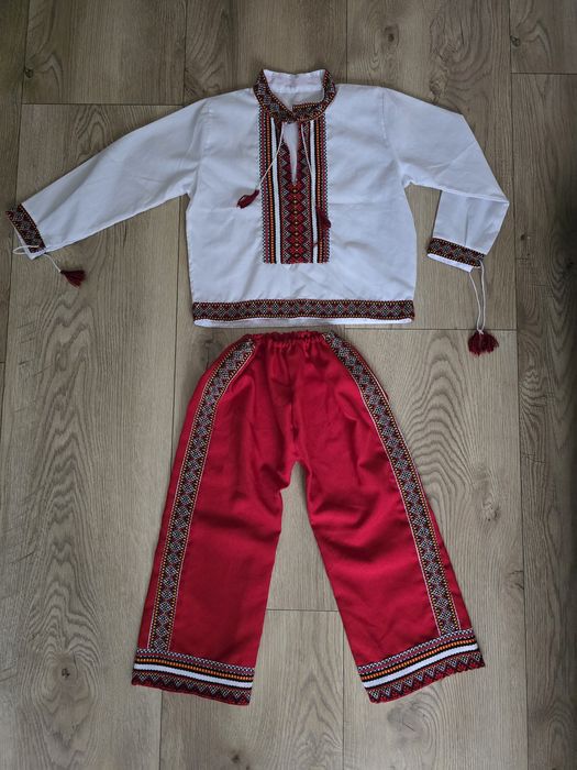 Costum național 3-5 ani mărime nou