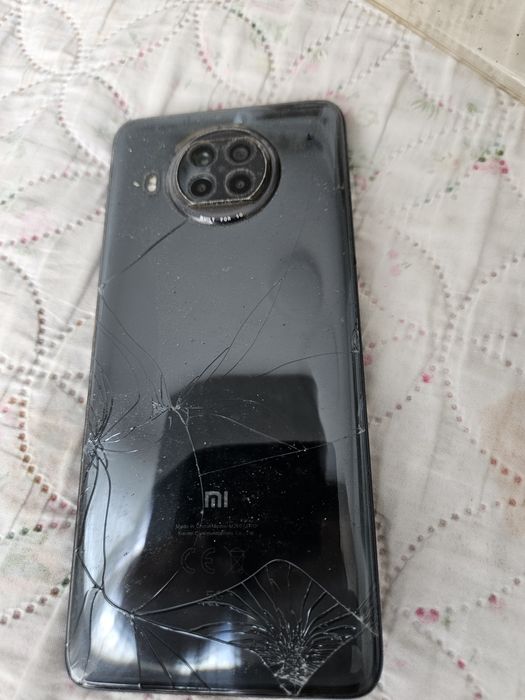 Продавам Xiaomi MI 10T Lite