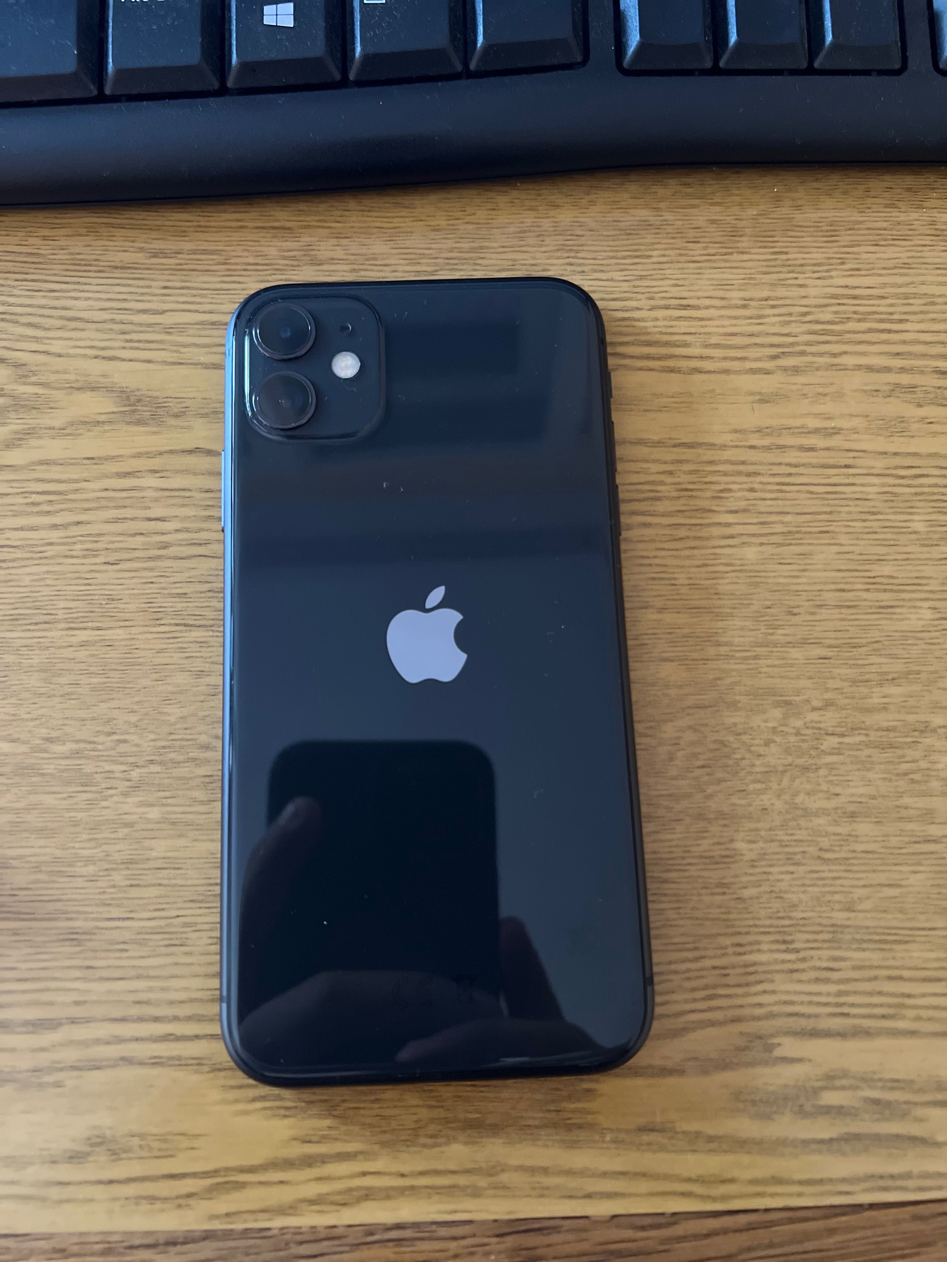iPhone 11 64gb Перфектно Състояние