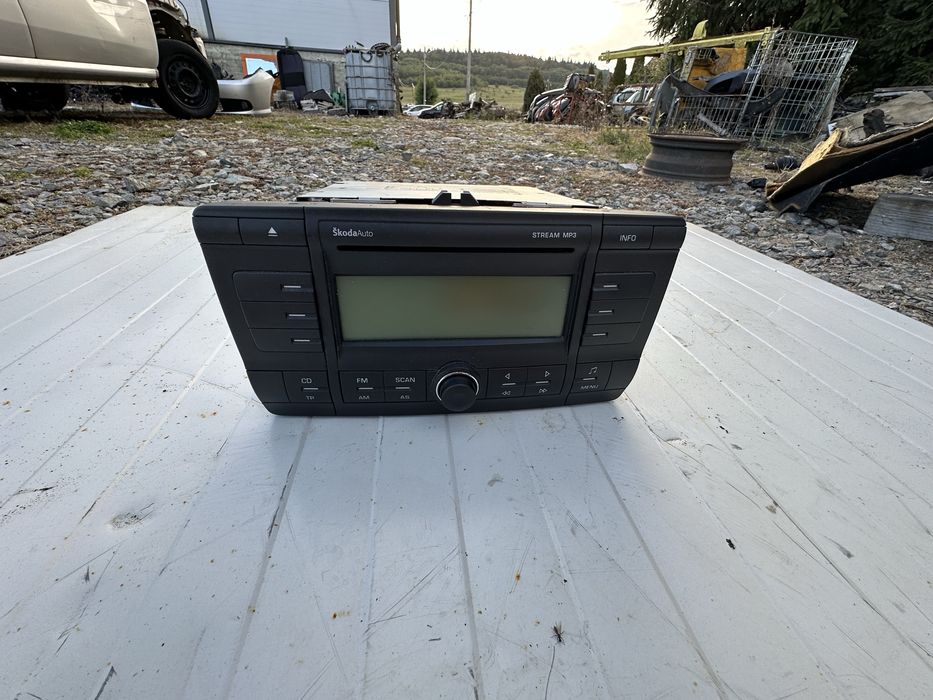 Multimedia Skoda Octavia 2, OEM, testata inainte de demontare