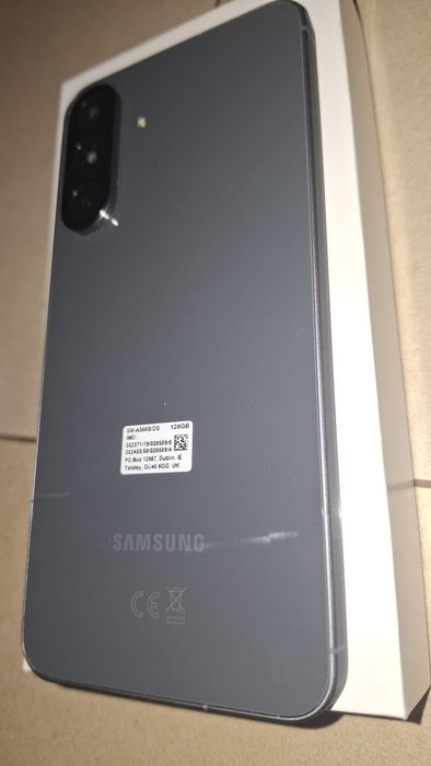 Vand Samsung A56 ca si nou