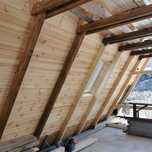 Cabana stil A Frame, casa, foisoare si terase din structura de lemn