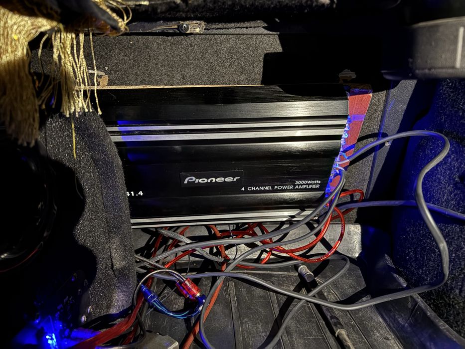 Продам усилитель