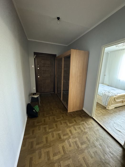 Сдается 2ком квартира в 4 микрорайоне, 7 этаж, лифт работает