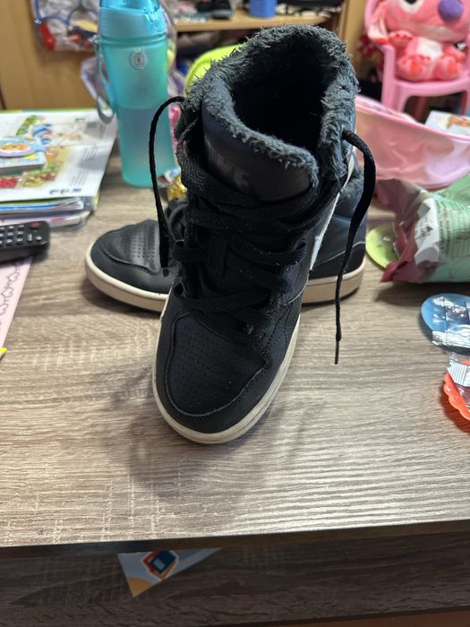 Кецове nike зимни от вътре с пу