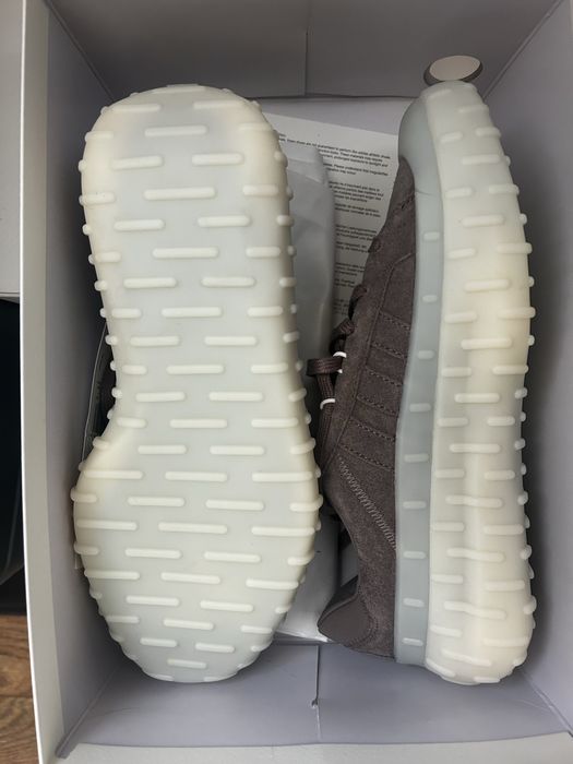 Vand Adidasi Y-3 noi