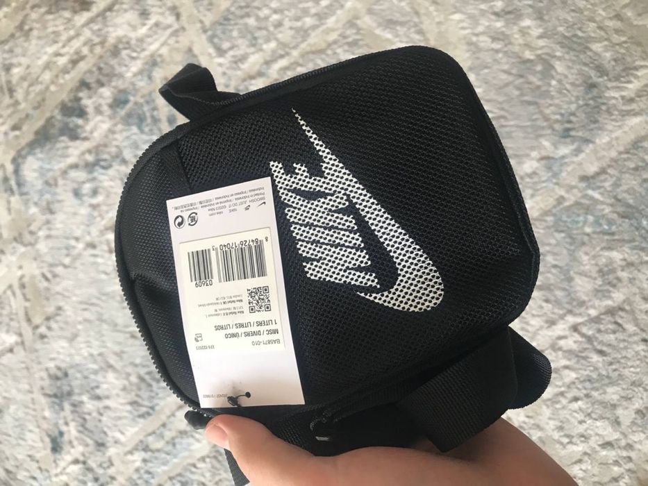 Сумка через плечо Nike