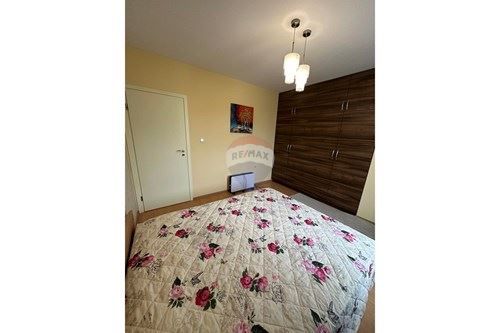 Продава се Тристаен апартамент в Варна, Цветен квартал - 78 кв.м за 2142 €/кв.м - Снимка #5