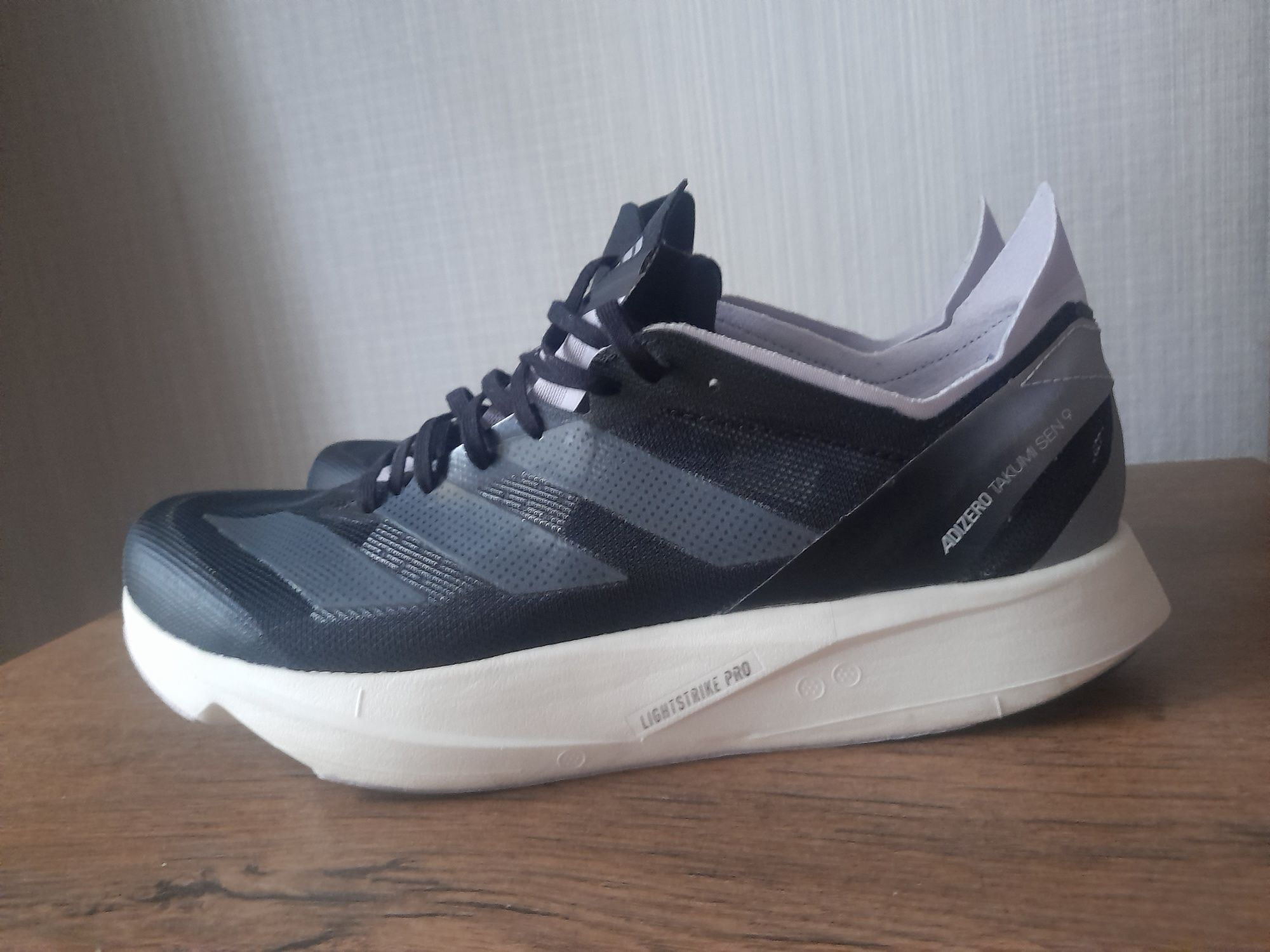 Adidas Adizero Takumi Sen 9 маратонки 40- 41 номер.