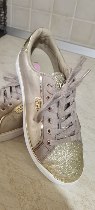 Guess mărime 5 uk