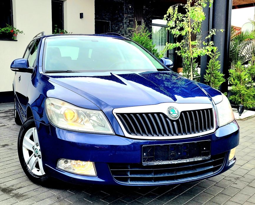 //  Skoda Octavia 2012 euro 5//