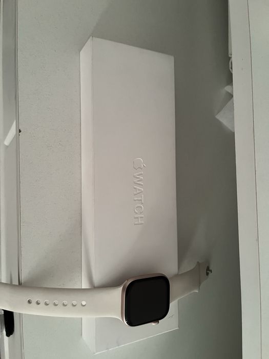 Продам Apple Watch 10series