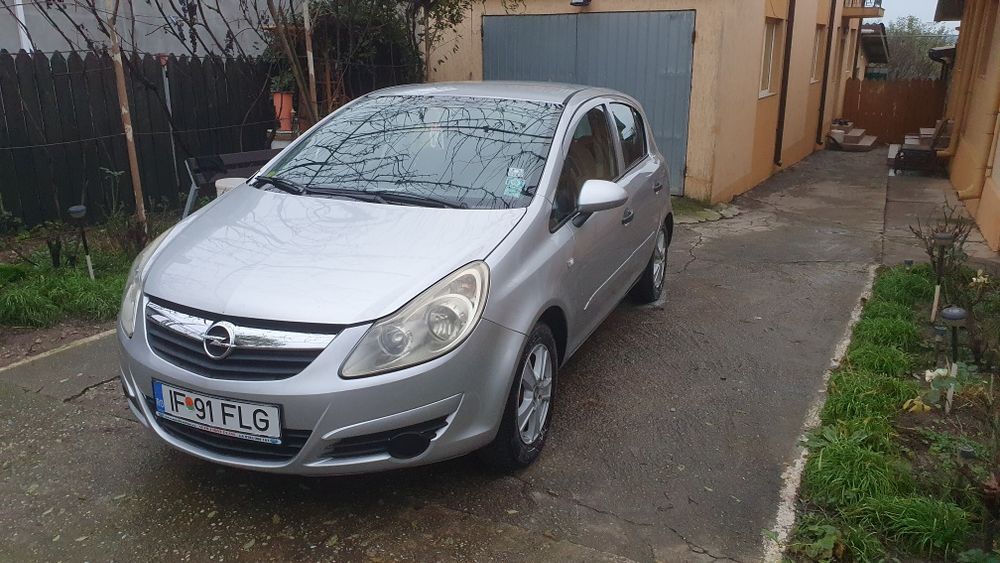 Vand Opel Corsa D 1.2 benzina + GPL an 2008