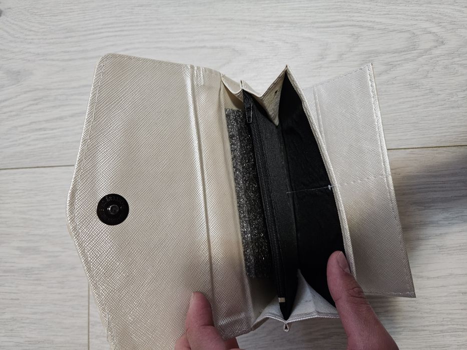 Portofel de dama inspirat de Michael Kors