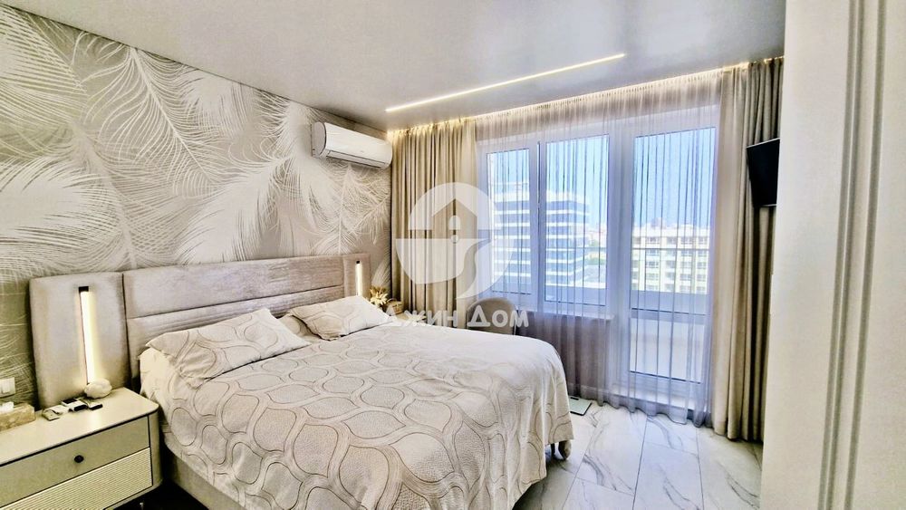 Продава се Тристаен апартамент в Бургас, Славейков - 120 кв.м за 2917 €/кв.м - Снимка #5