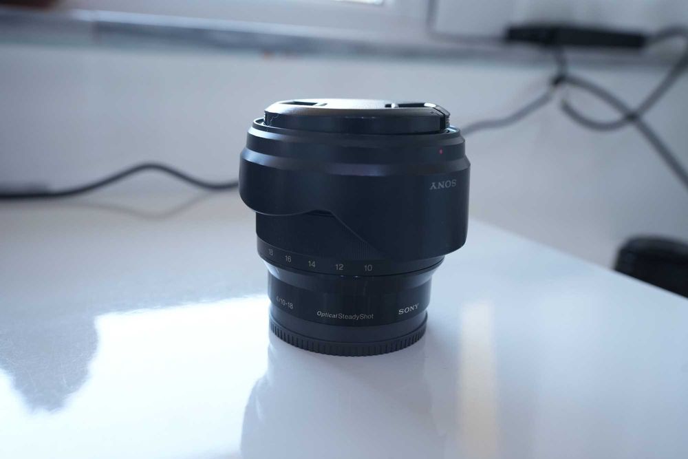 Sony a6400 + 3 обектива + батерии