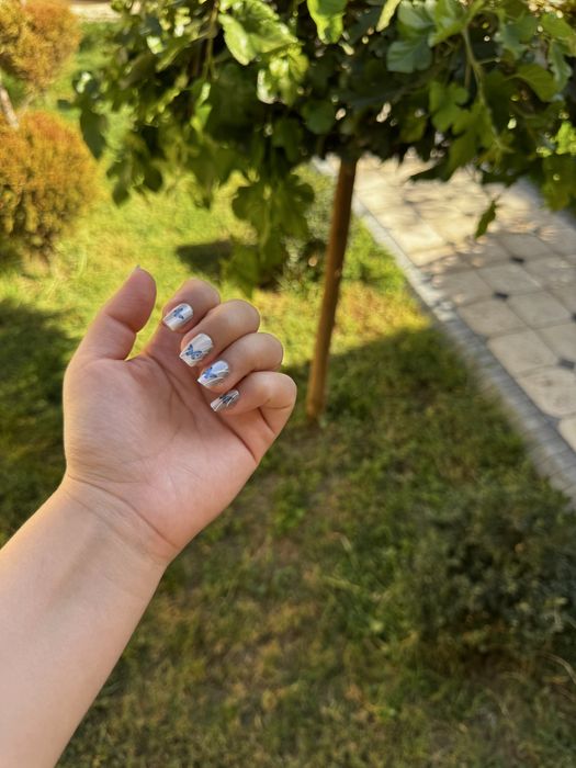 Kop marotabalik tirnoqlar