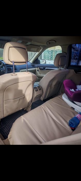 Vand c220 ,2011 proprietar