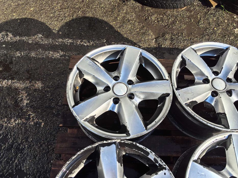 16 цола 5 х 114,3 мм Митсубиши / Мазда / КИЯ / Хюндай - 7 Инча / ЕТ 40