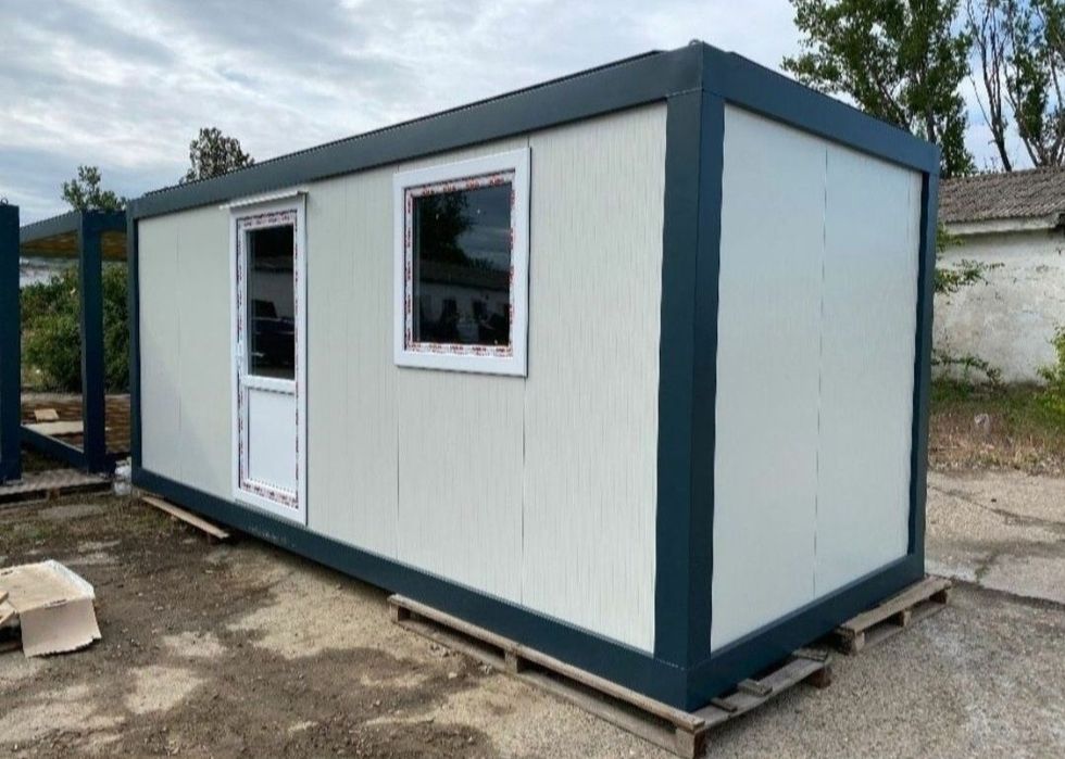 Vand containere modulare modele unice dar și standard