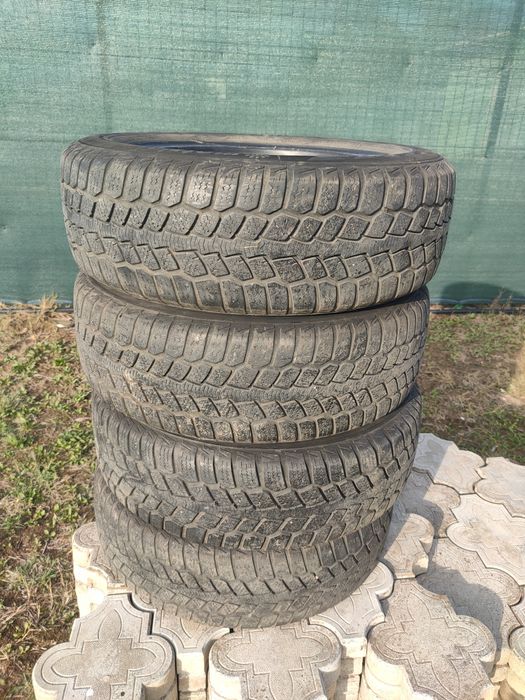 Anvelove iarna 185/65/15 Sandero , Logan, etc!