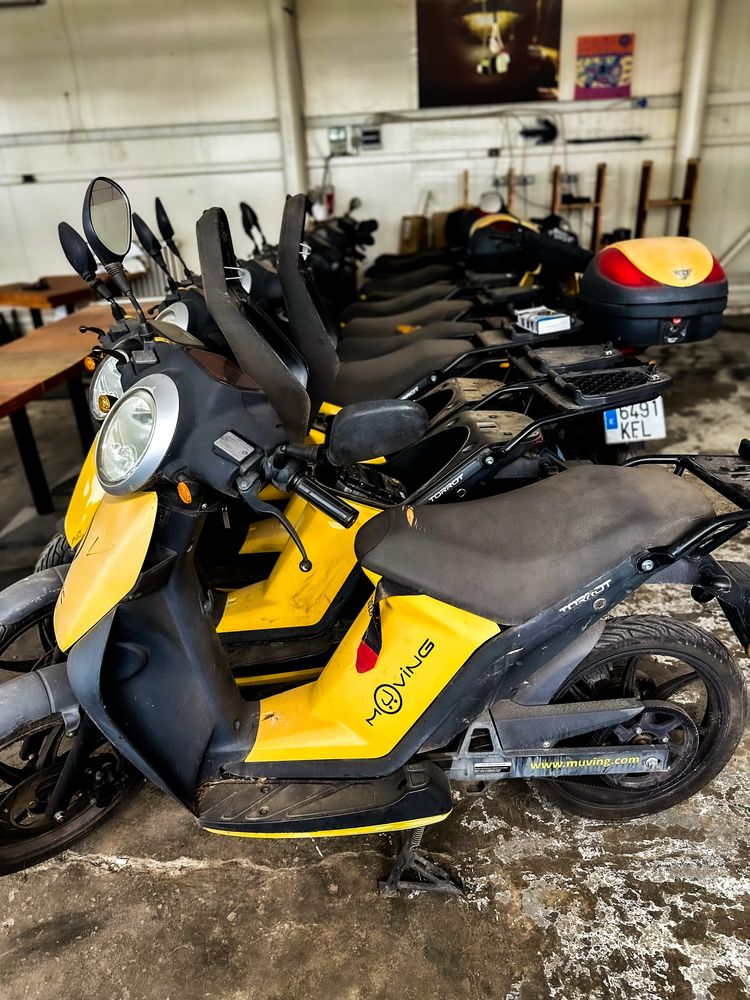 Vand scuter electric doar 190€