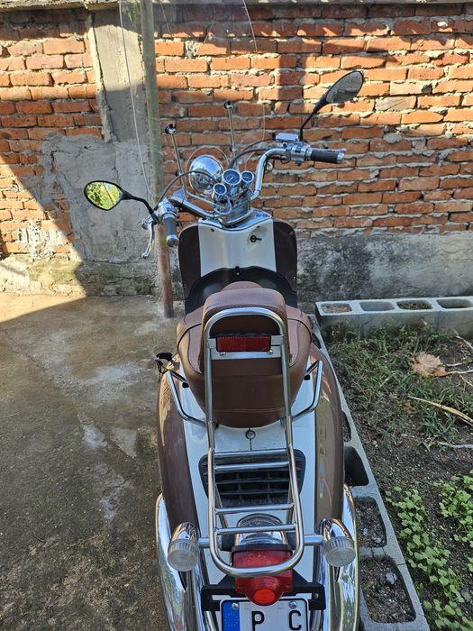 Скутер Custom 50 куб.