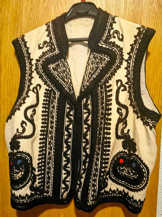 Costum Popular de Scenă cântăreț - ION LUICAN, autentic peste 90ani