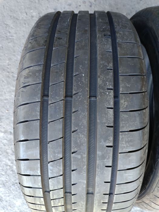 Летни гуми -19цола -255/40-1бр.-120лв."GOOD YEAR"-като нови