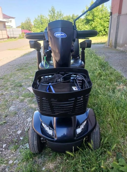 Cărucior Electric pentru bătrâni
