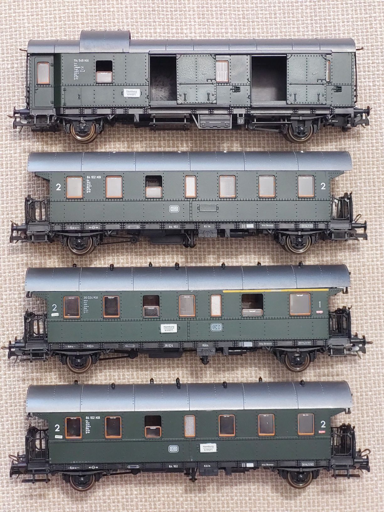 Roco Locomotiva electrica DB E 44, stare buna și vagoane Donnerbuchsen