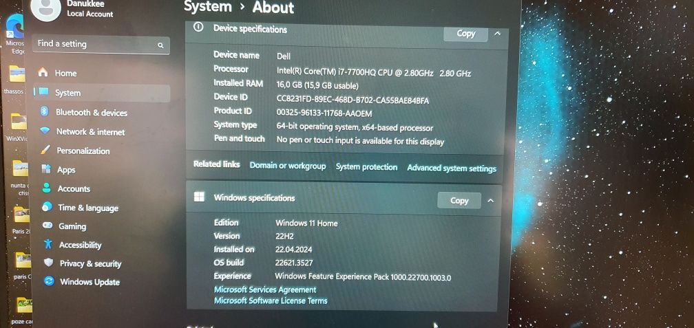 Dell xps 9560,,i7 7700hq,8gb ram, gtx 1050 4gb,ssd 500gb nou,carbon